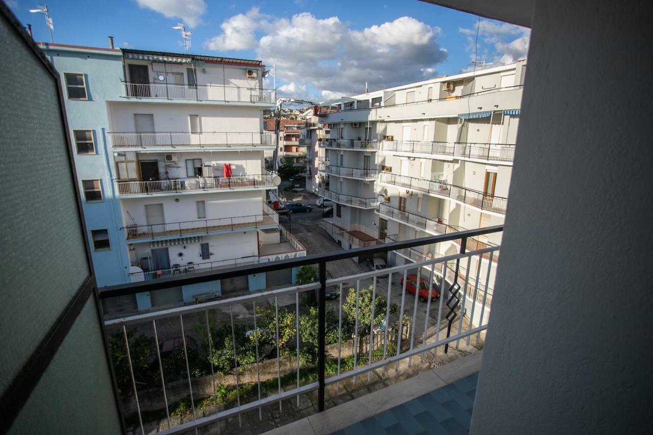 Appartamento Don Minzoni Scalea Exterior photo